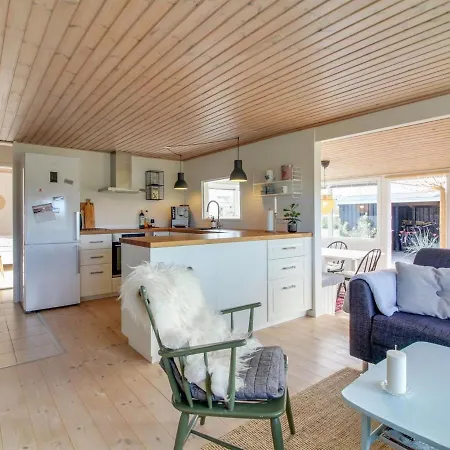 Casa de Férias Dodo - 500m From The Sea In Nw Jutland By Interhome